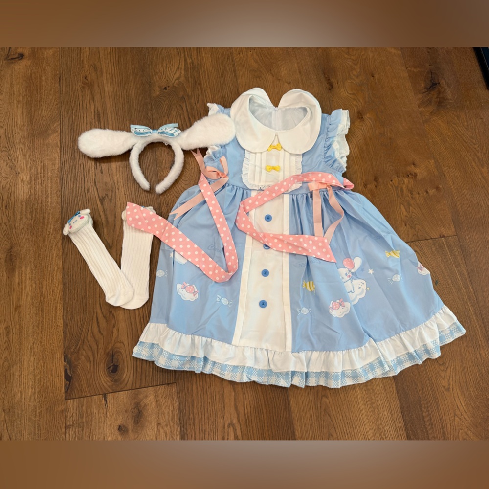 NEW Cinnamaroll costume size 8
